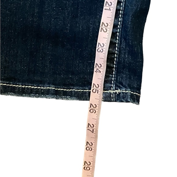 Miss Me Boyfriend Distressed Capri Pants 28 - Picture 9 of 14